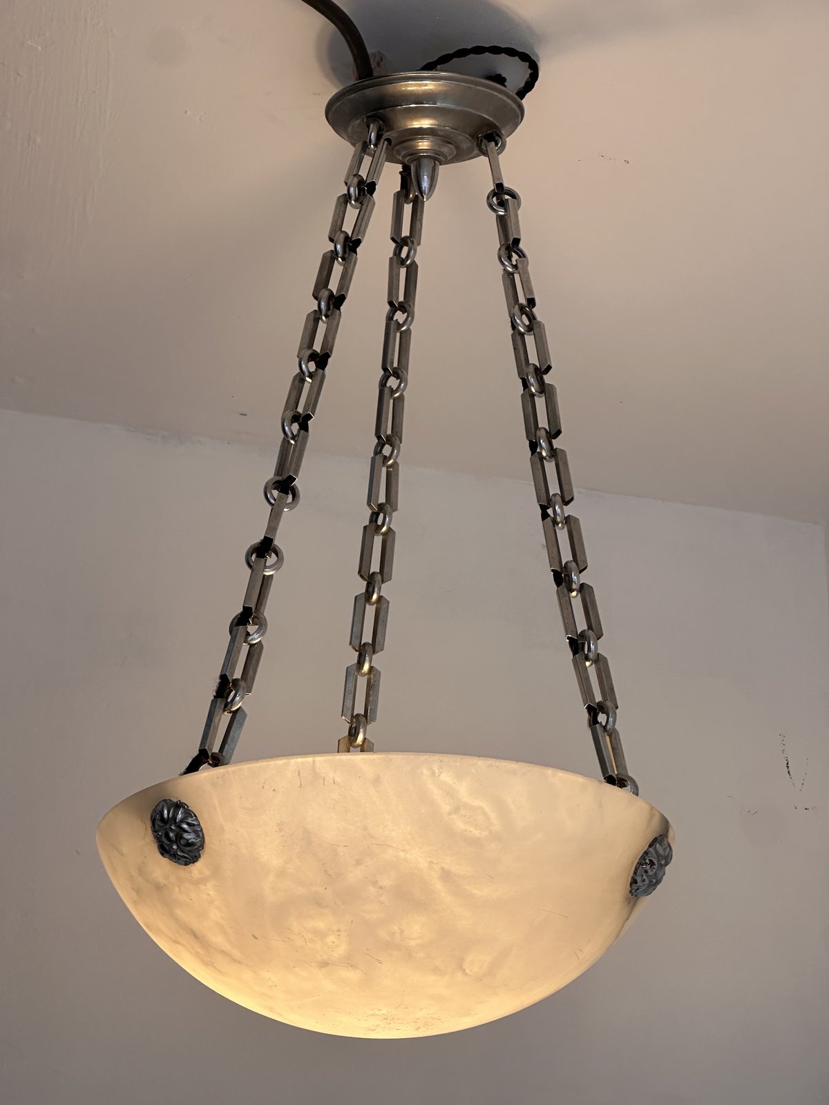 Suspension art deco en albatre · 1930